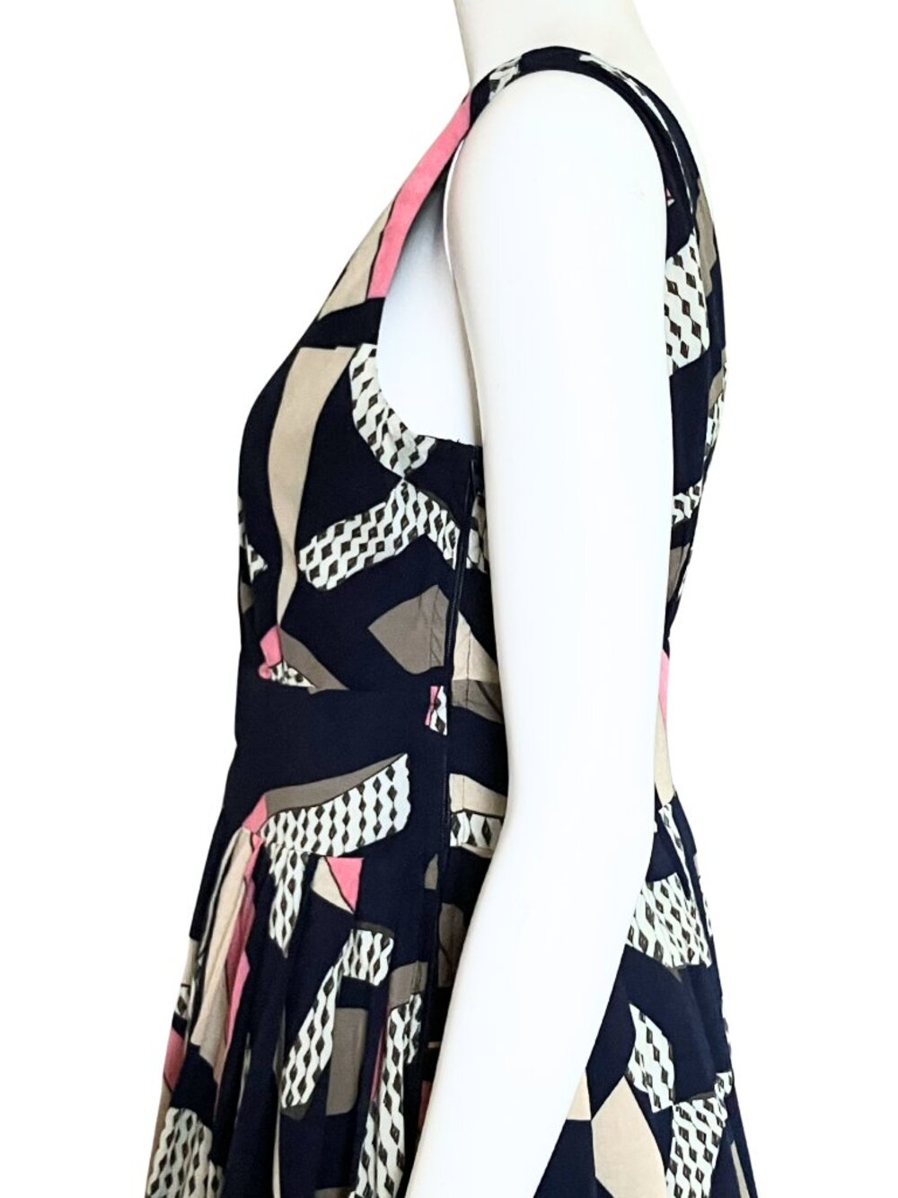 Aryeh Navy Geometric Print Fit & Flare Midi Dress. Medium. Retro Twee Bauhaus - Picture 8 of 11